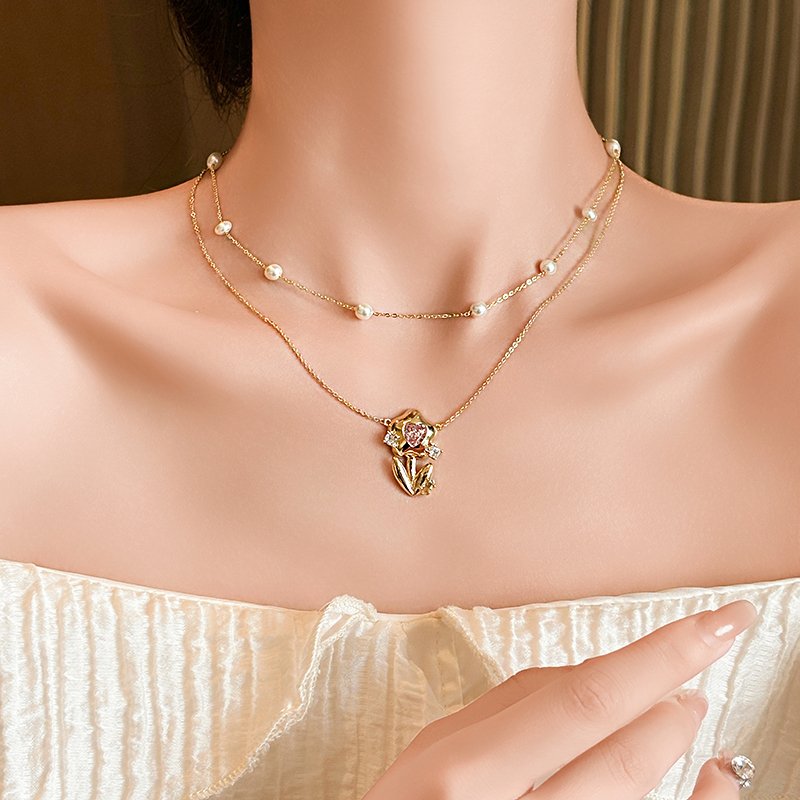 Original Love Flower Necklace for Women 2024 New Jewelry Pearl Neck Chain Light Luxury Niche Clavicle Chain Accessories