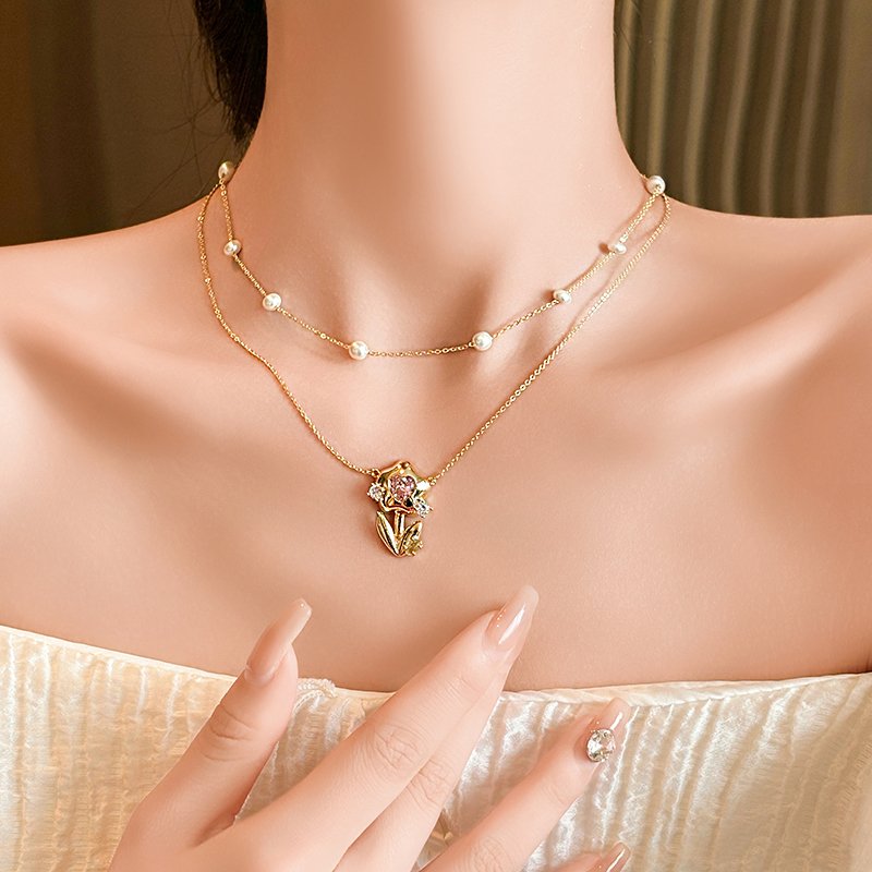 Original Love Flower Necklace for Women 2024 New Jewelry Pearl Neck Chain Light Luxury Niche Clavicle Chain Accessories