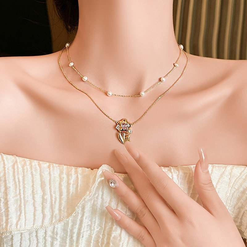 Original Love Flower Necklace for Women 2024 New Jewelry Pearl Neck Chain Light Luxury Niche Clavicle Chain Accessories