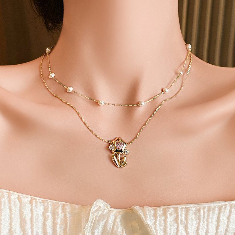 Original Love Flower Necklace for Women 2024 New Jewelry Pearl Neck Chain Light Luxury Niche Clavicle Chain Accessories