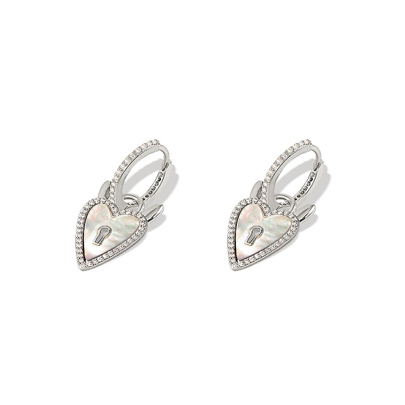 Original Open Heart Shell Peach Heart Earrings 2024 New Popular High End Earrings with Female Temperament Unique Earrings