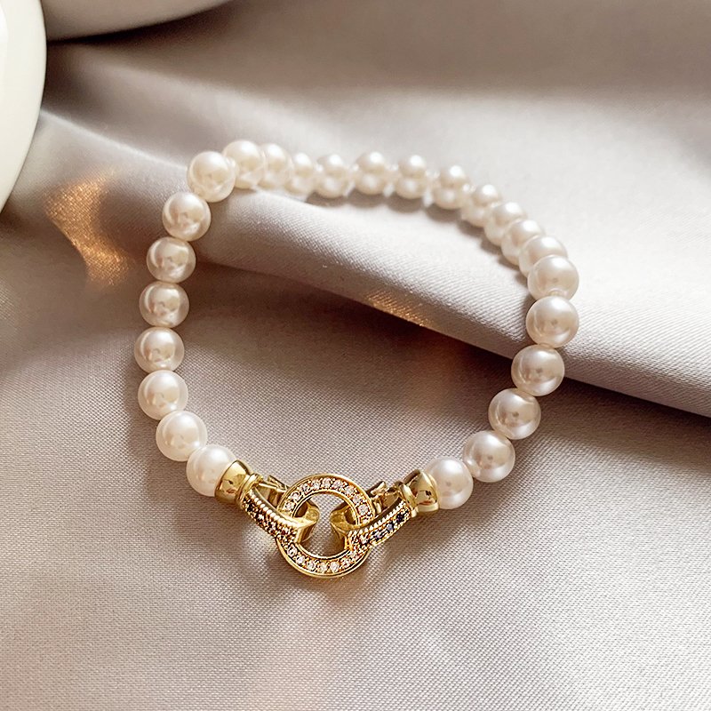 Pearl bracelet for women, light luxury and high-end, 2024 new popular item, niche exquisite bead jewelry for girlfriends