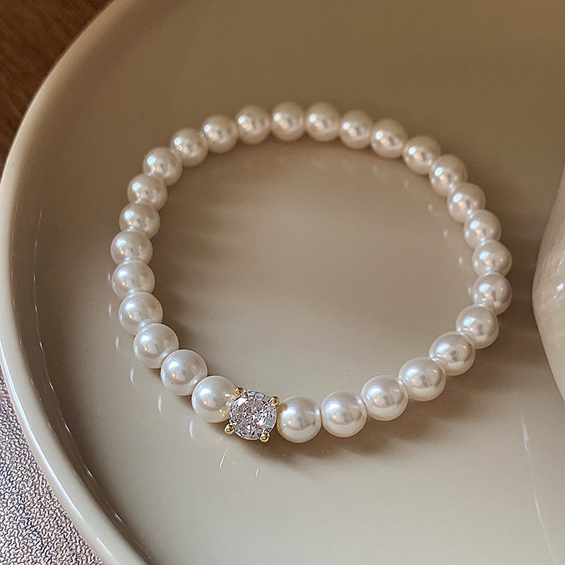 Pearl bracelet for women, light luxury, niche exquisite bracelet, high-end feeling bead, 2024 new popular high beauty jewelry