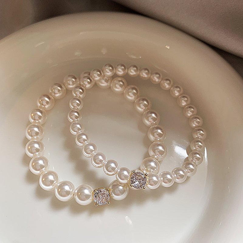 Pearl bracelet for women, light luxury, niche exquisite bracelet, high-end feeling bead, 2024 new popular high beauty jewelry