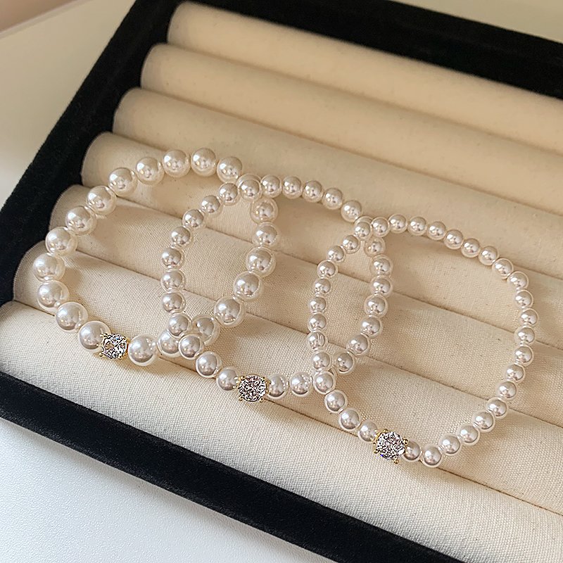 Pearl bracelet for women, light luxury, niche exquisite bracelet, high-end feeling bead, 2024 new popular high beauty jewelry