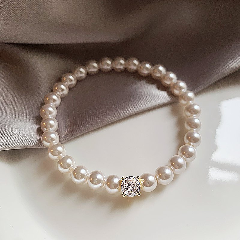 Pearl bracelet for women, light luxury, niche exquisite bracelet, high-end feeling bead, 2024 new popular high beauty jewelry