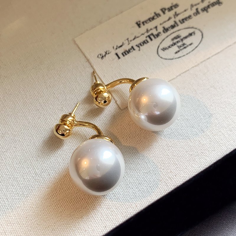 Pearl earrings for women's light luxury niche earrings 2024 new popular high-end earrings unique ear accessories