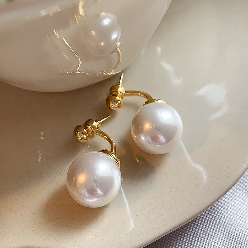 Pearl earrings for women's light luxury niche earrings 2024 new popular high-end earrings unique ear accessories