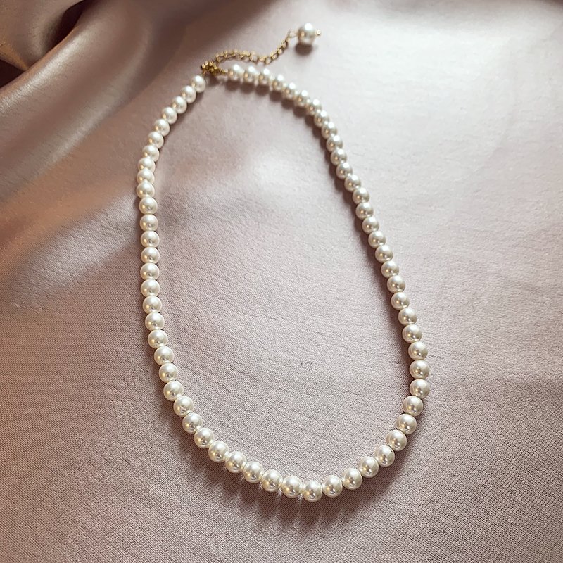 Pearl necklace for women 2024 new hot item, high-end feel, necklace, light luxury, niche collarbone chain, bead neck accessory