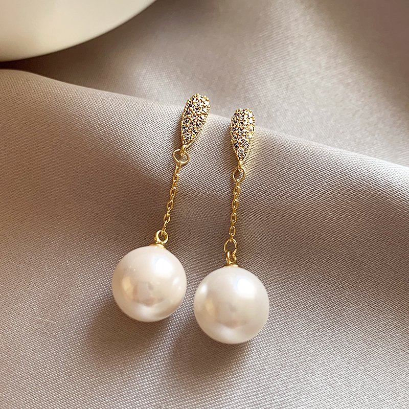 Pearl tassel earrings for women 2024 new popular high-end earrings light luxury niche unique ear accessories