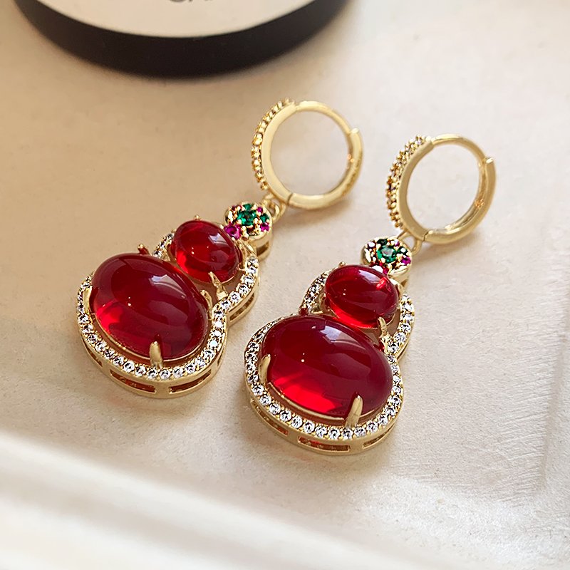 Pigeon blood red gourd earrings, women's light luxury high-end earrings, 2024 new popular style, temperament earrings, unique earrings