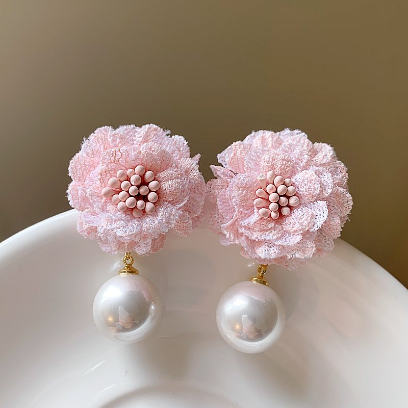 Pink flower pearl earrings for women with a high-end feel, light luxury, niche earrings, unique temperament earrings, 2024 new popular item