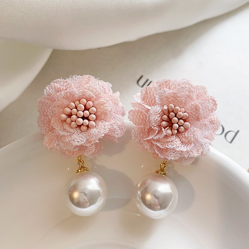 Pink flower pearl earrings for women with a high-end feel, light luxury, niche earrings, unique temperament earrings, 2024 new popular item