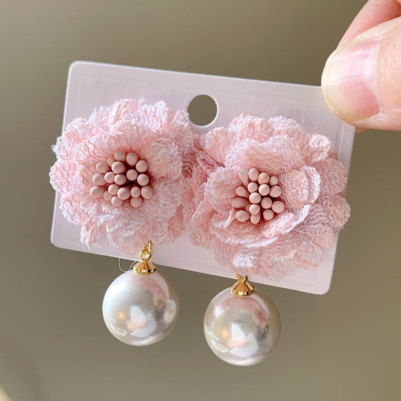 Pink flower pearl earrings for women with a high-end feel, light luxury, niche earrings, unique temperament earrings, 2024 new popular item