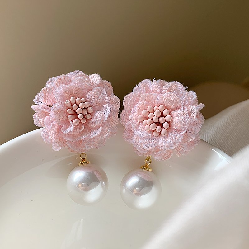 Pink flower pearl earrings for women with a high-end feel, light luxury, niche earrings, unique temperament earrings, 2024 new popular item