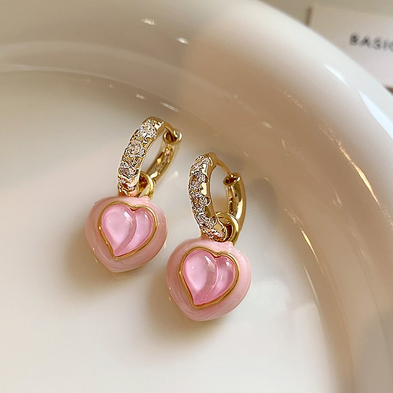 Pink peach heart earrings for women 2024 new popular item, high-end fashion earrings, light luxury temperament earrings, unique earrings