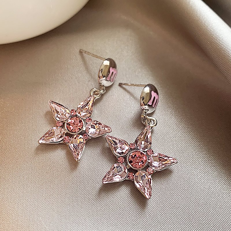 Pink zircon pentagram earrings for women, with a light luxury and high-end feel. 2024 new popular item, niche and unique ear accessory