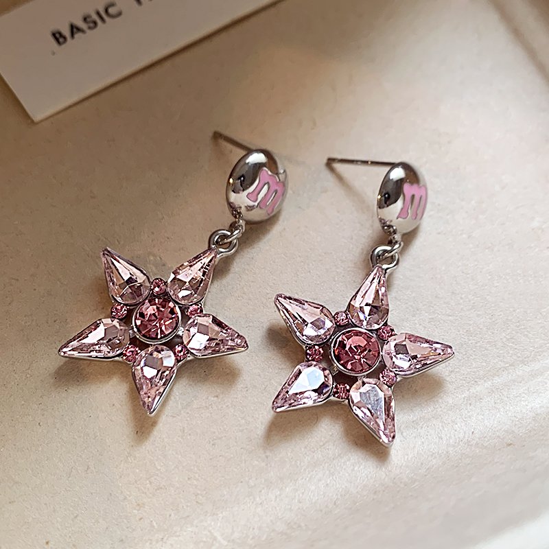 Pink zircon pentagram earrings for women, with a light luxury and high-end feel. 2024 new popular item, niche and unique ear accessory