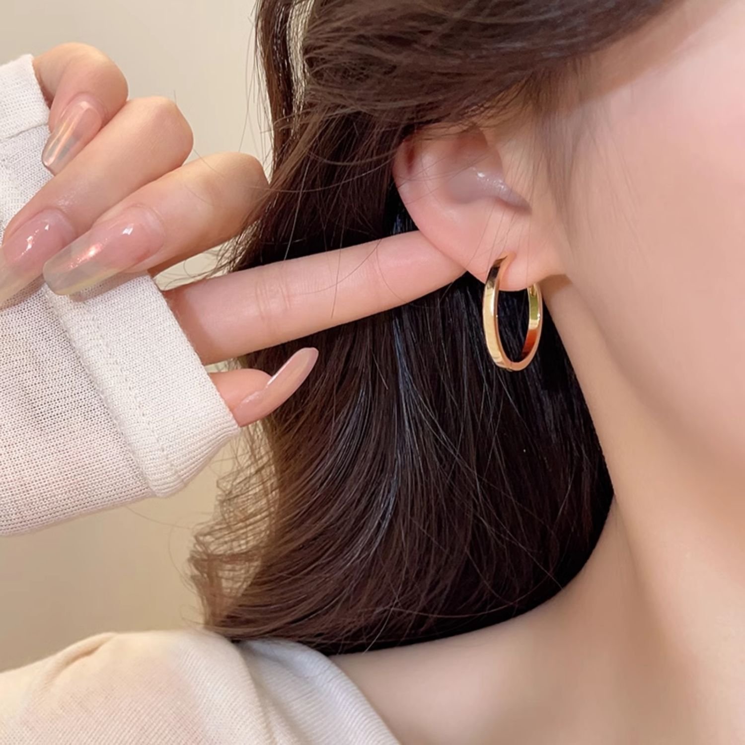 Plain ring earrings for women, light luxury, niche, unique earrings, 2024 new popular style, high-end temperament, circle earrings, earrings