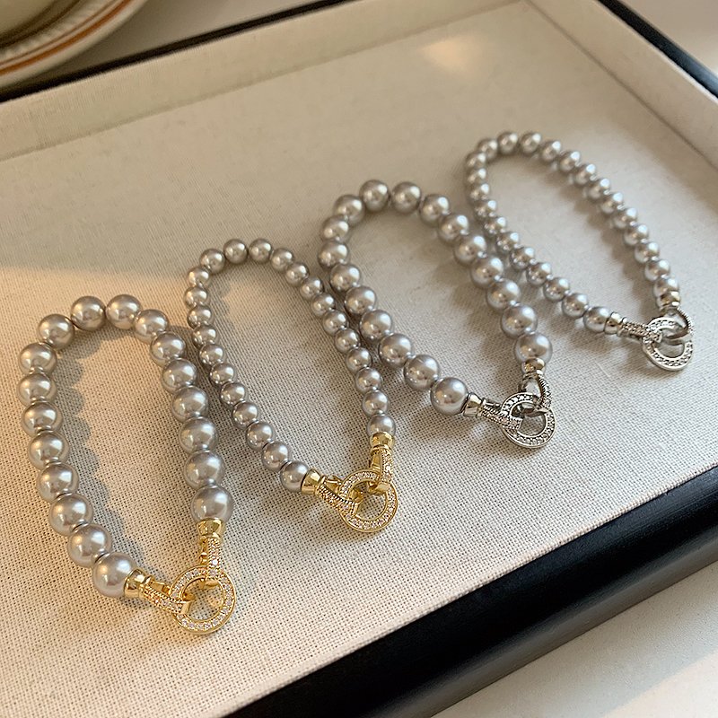 Really many hemp grey pearl bracelets for women, light luxury, niche and exquisite bracelets. 2024 new bead string bracelet for girlfriends