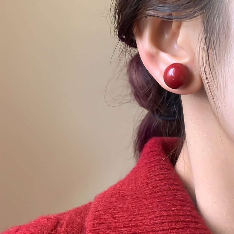 Red Bean Earrings for Women with Light Luxury and High Quality Charm, 2024 New Popular and Small denomination Earrings