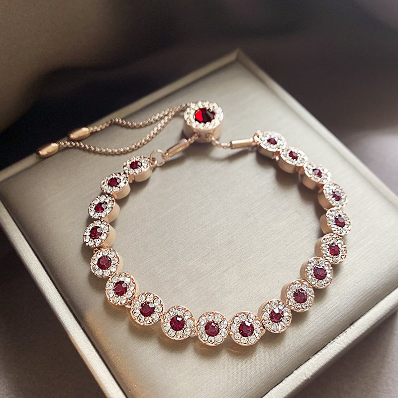 Red retro crystal bracelet for women, light luxury, niche and exquisite bracelet. 2024 new high-end girlfriend jewelry