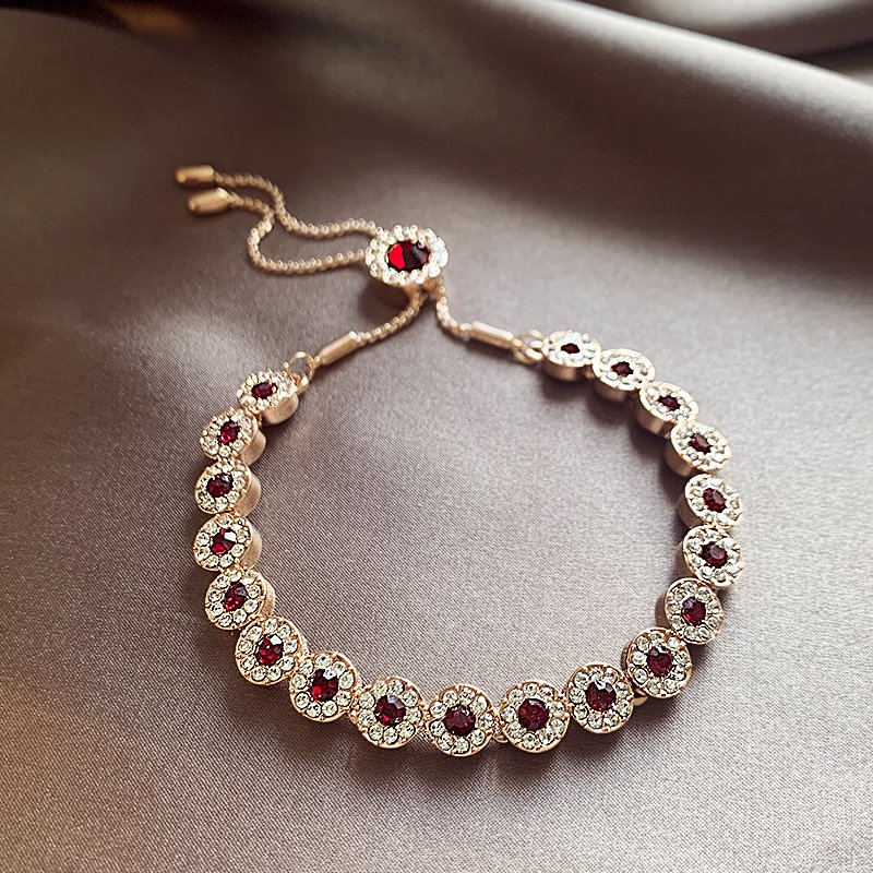 Red retro crystal bracelet for women, light luxury, niche and exquisite bracelet. 2024 new high-end girlfriend jewelry