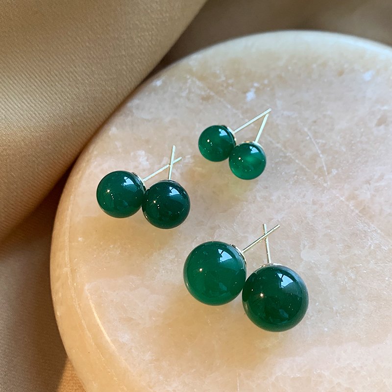 Retro emerald earrings for women, 925 pure silver stud post, light luxury temperament earrings, 2024 new popular high-end earrings