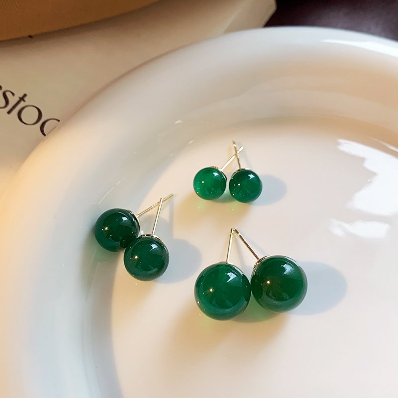 Retro emerald earrings for women, 925 pure silver stud post, light luxury temperament earrings, 2024 new popular high-end earrings