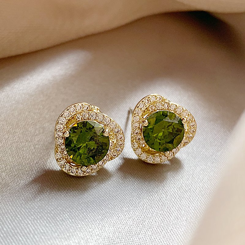 Retro olive green zircon earrings for women 2024 new popular high-end earrings light luxury niche unique ear accessories