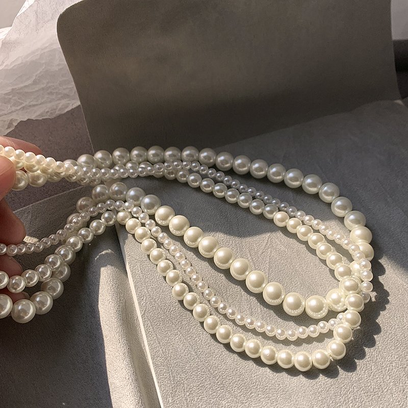 Shi Jia pearl necklace with feminine temperament, collarbone chain, light luxury, niche high-end feeling, 2024 new popular item