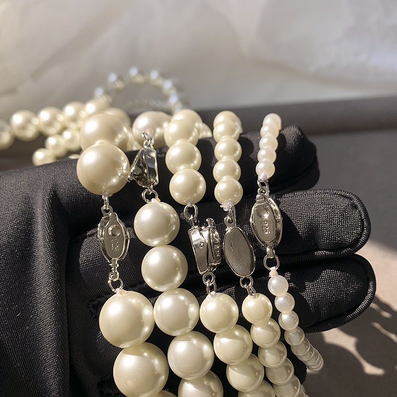 Shi Jia pearl necklace with feminine temperament, collarbone chain, light luxury, niche high-end feeling, 2024 new popular item