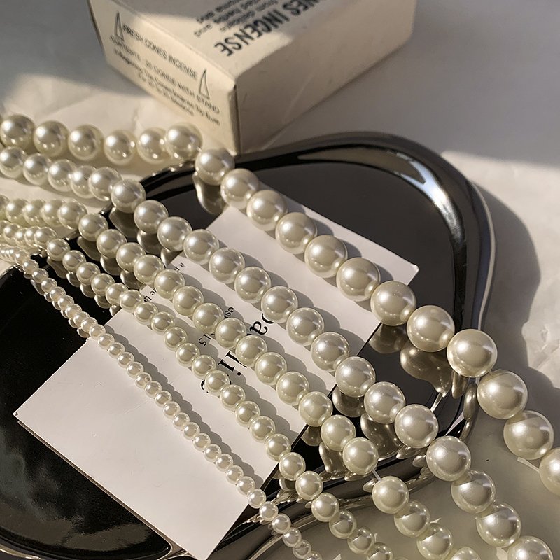 Shi Jia pearl necklace with feminine temperament, collarbone chain, light luxury, niche high-end feeling, 2024 new popular item