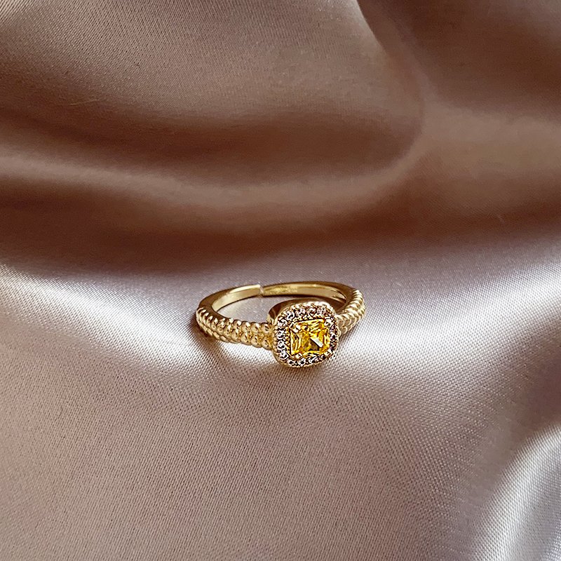 Small sugar ring, women's light luxury high-end open mouth ring, 2024 new popular item, niche design, food ring