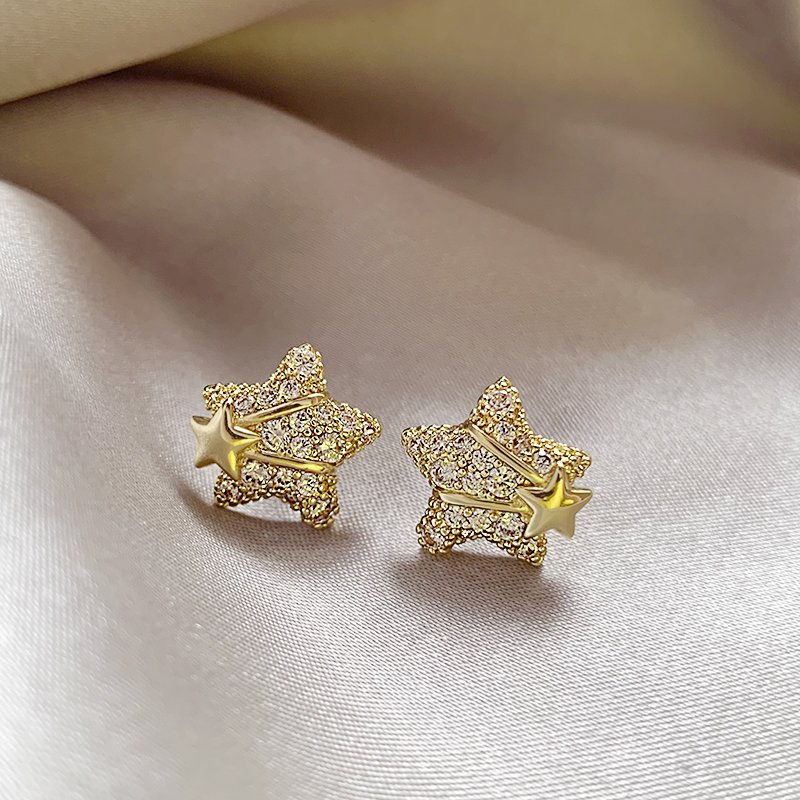 Sparkling Diamond Star Earrings for Women, Light Luxury, Small and High End, 2024 New Popular 925 Silver stud post Earrings