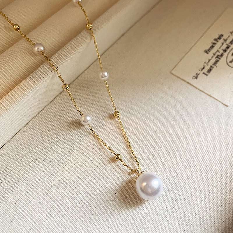 Starry Sky Pearl Necklace for Women, Light Luxury, Niche Clavicle Chain 2024 New Popular Style, Temperament, Neck Chain Accessories, Luxury