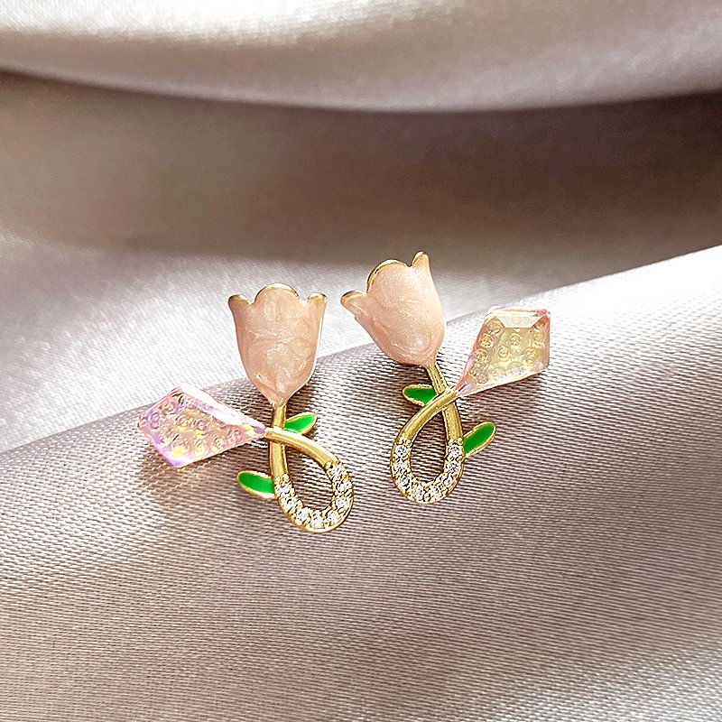 Tulip earrings, women's light luxury high-end earrings, 2024 new popular, niche and unique earrings suitable for summer