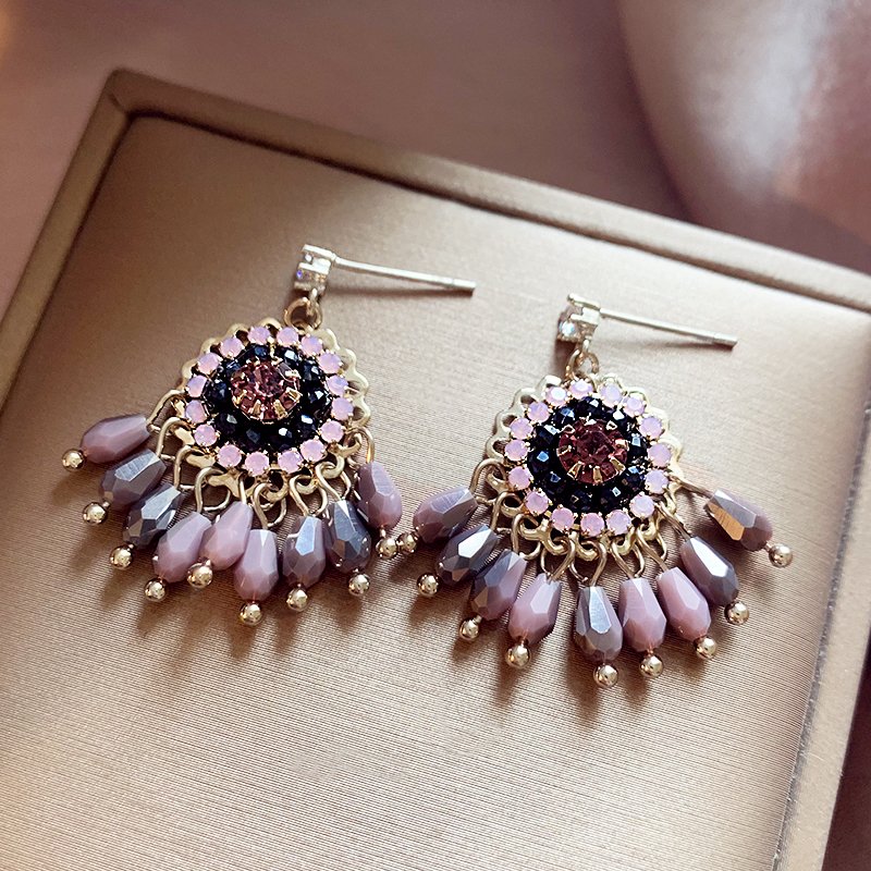 Unique tassel earrings for women 2024 new popular item, high-end ethnic style summer earrings, women's atmospheric temperament earrings