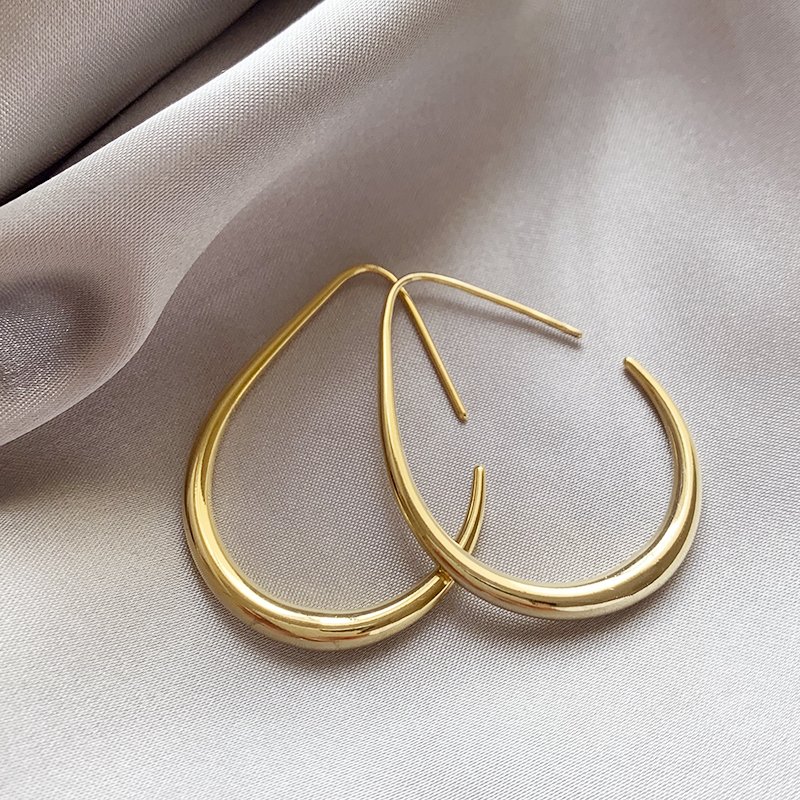 Water droplet circle earrings for women with a high-end feel and a light luxury temperament. Unique and exaggerated earrings. 2024 new popular earrings