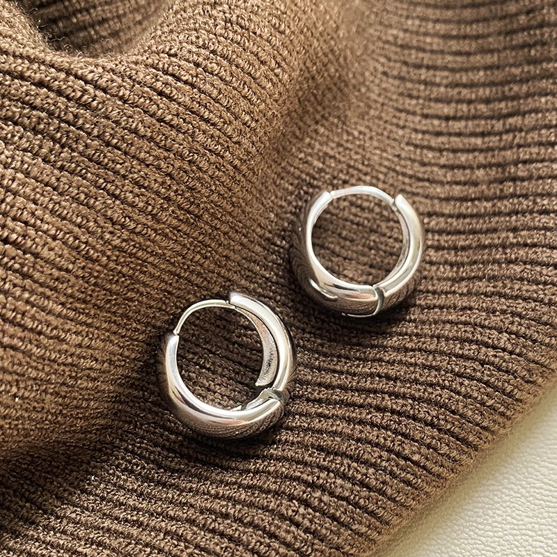 Water droplet plain ring earrings for women with a light luxury and high-end feel, unique earrings, 2024 new popular gold temperament earrings, earrings