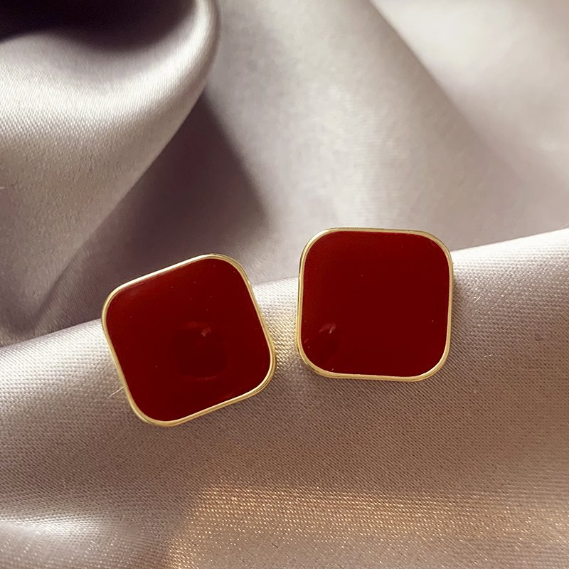 Wine red square earrings, women's light luxury unique earrings, 2024 new popular high-end temperament earrings