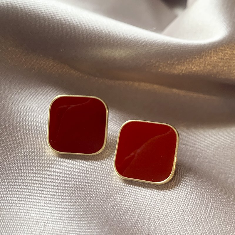 Wine red square earrings, women's light luxury unique earrings, 2024 new popular high-end temperament earrings