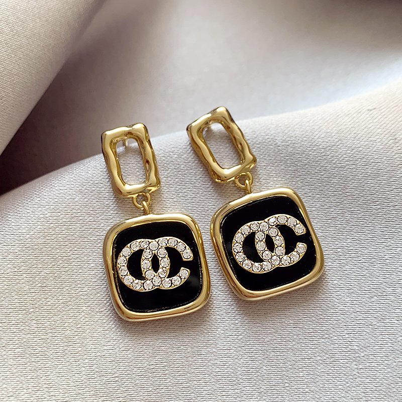 Earrings for women, light luxury and high-end earrings, 2024 new explosive style earrings, temperament earrings, earrings