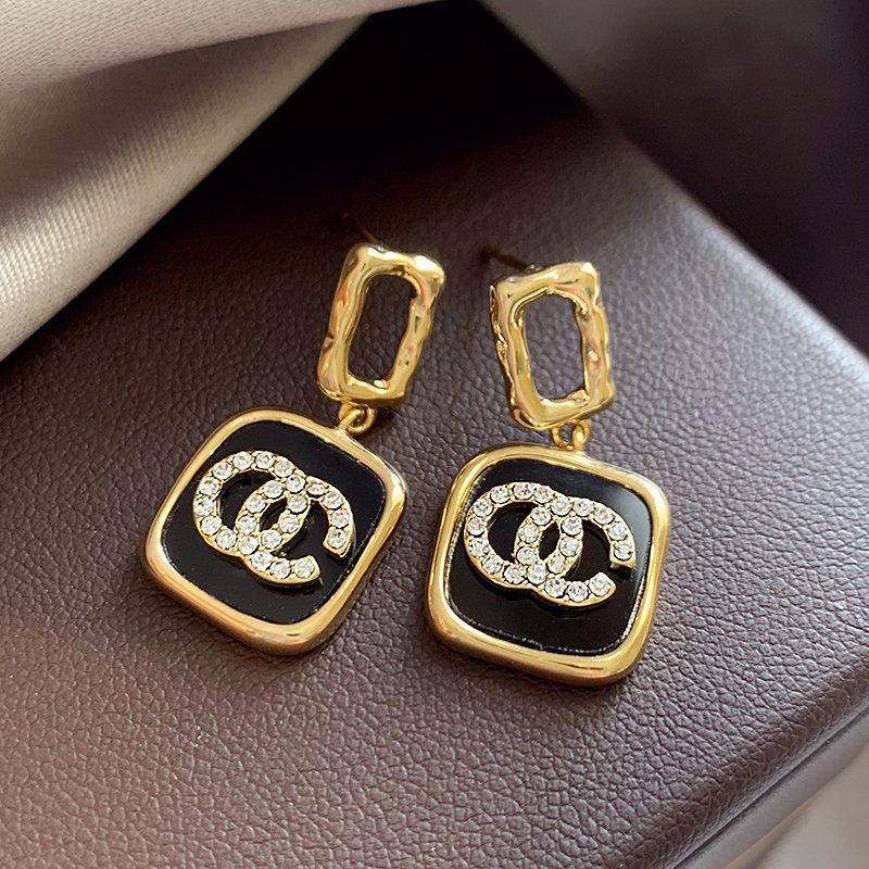 Earrings for women, light luxury and high-end earrings, 2024 new explosive style earrings, temperament earrings, earrings