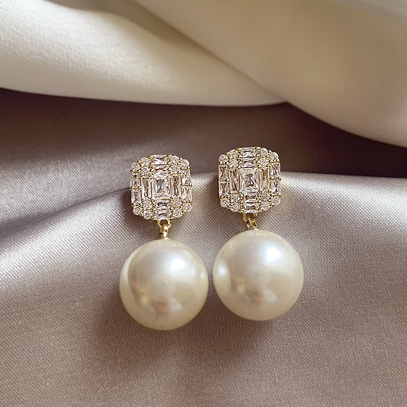 Zircon Pearl Earrings 2024 New Explosive Style Earrings Unique Premium Light Luxury Earrings for Women