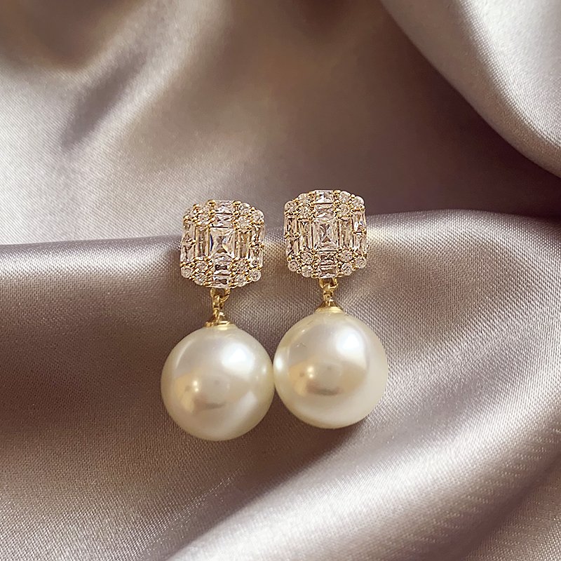 Zircon Pearl Earrings 2024 New Explosive Style Earrings Unique Premium Light Luxury Earrings for Women