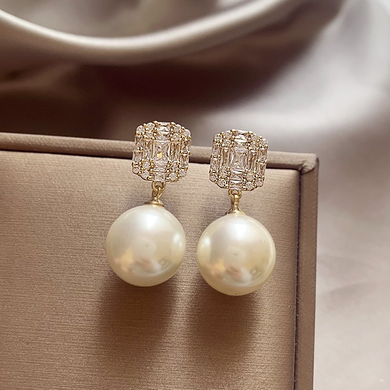 Zircon Pearl Earrings 2024 New Explosive Style Earrings Unique Premium Light Luxury Earrings for Women