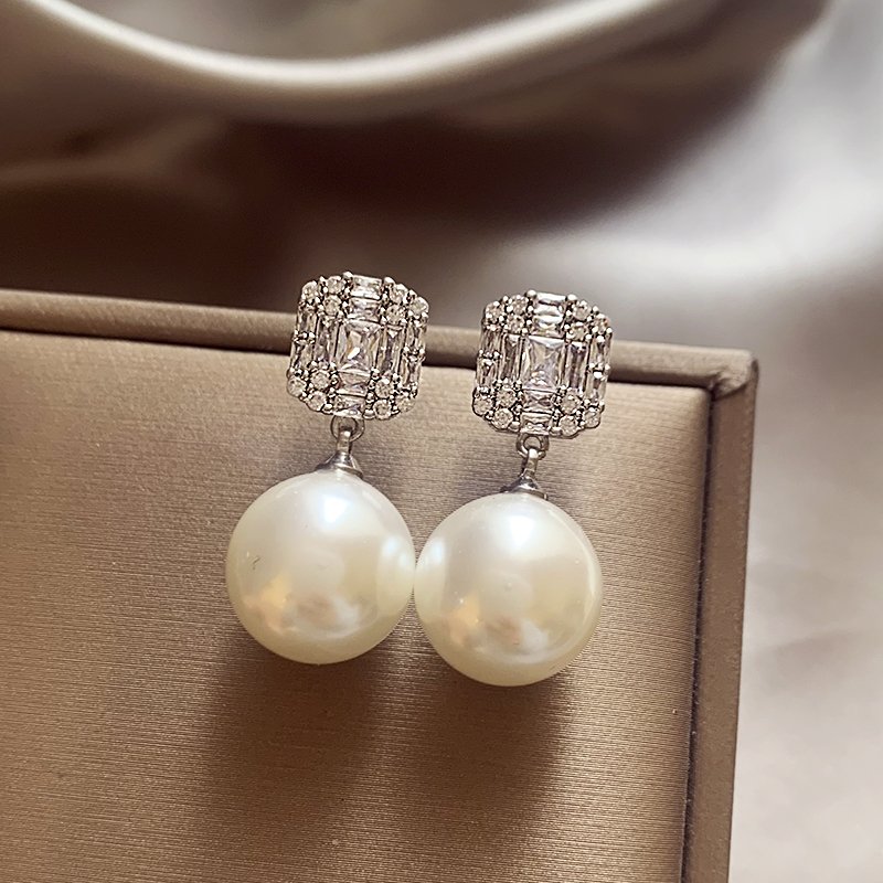 Zircon Pearl Earrings 2024 New Explosive Style Earrings Unique Premium Light Luxury Earrings for Women