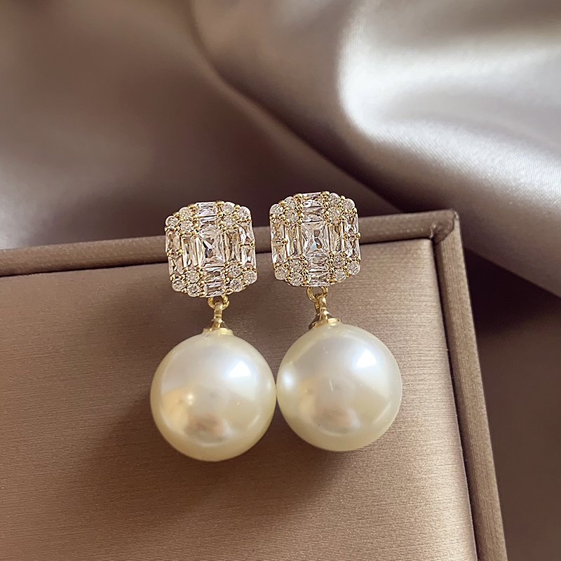 Zircon Pearl Earrings 2024 New Explosive Style Earrings Unique Premium Light Luxury Earrings for Women