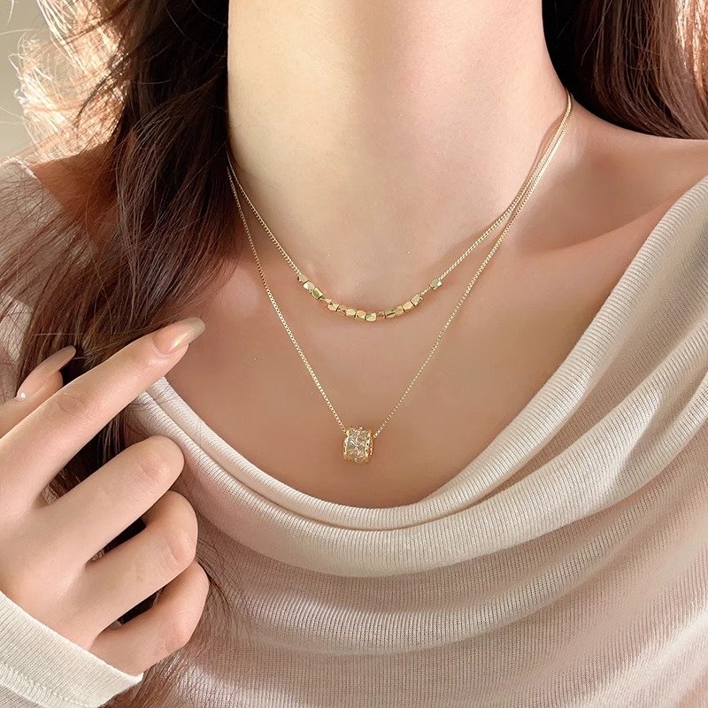 Zircon double-layer layered necklace for women 2024 new popular item collarbone necklace with high-end feel, light luxury, niche exquisite accessories